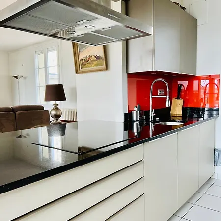 L'isly, Dernier Etage En Centre De Avec Terrasse De 50m2 * Rennes