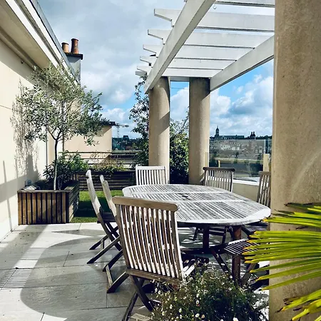 L'isly, Dernier Etage En Centre De Avec Terrasse De 50m2 * Rennes